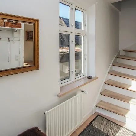 Amazing In Sams With 3 Bedrooms And Wifi Holiday home Toftebjerg